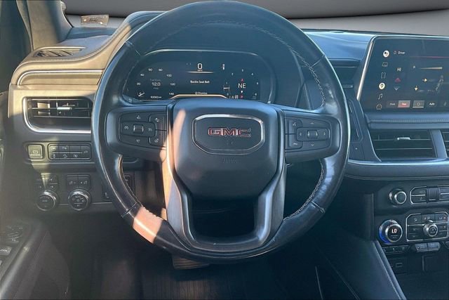 Used 2022 GMC Yukon XL AT4 w/ AT4 Premium Plus Package AWD/4WD image 8