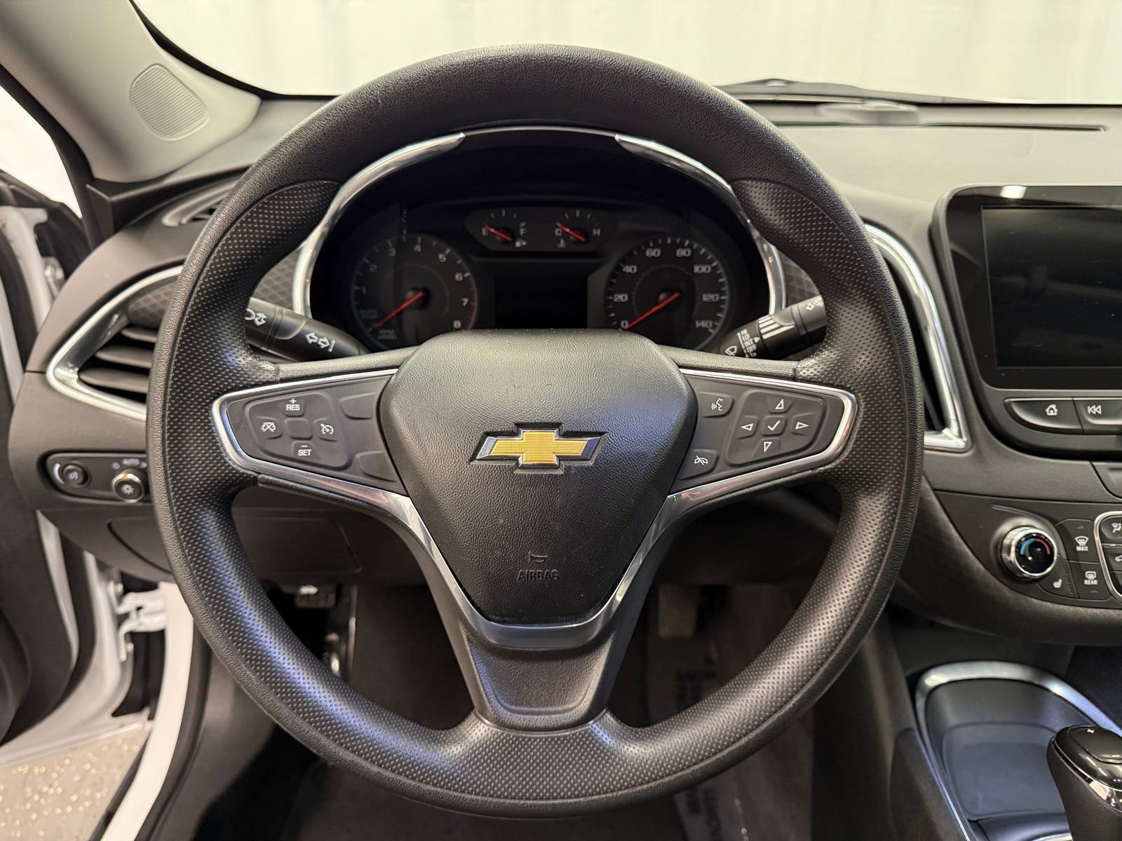 Used 2020 Chevrolet Malibu LT image 12