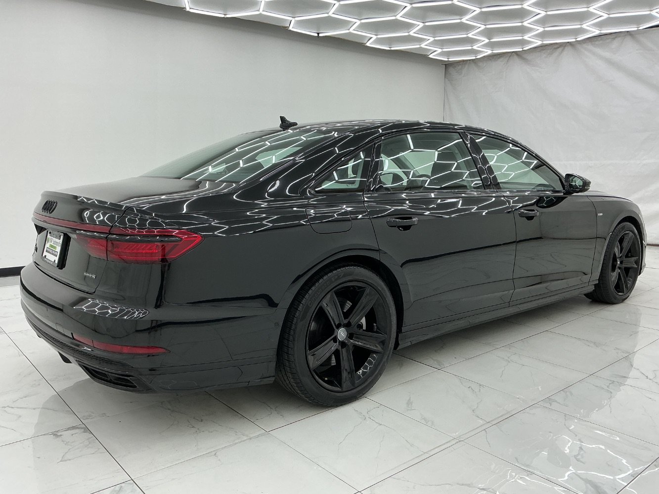 Used 2021 Audi A8 L 3.0T w/ Executive Plus Package AWD/4WD image 11