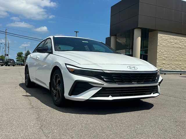 New 2026 Hyundai Elantra SEL Sport FWD image 10