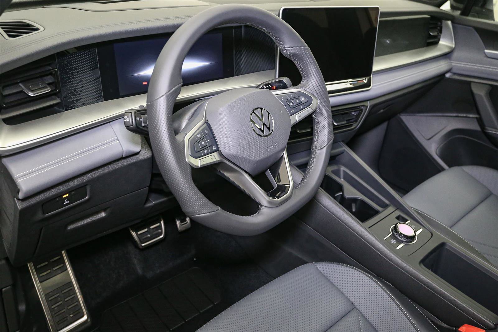 New 2026 Volkswagen Tiguan SE R-Line AWD/4WD image 20