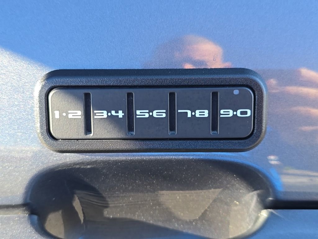 Used 2025 Ford Ranger Lariat w/ FX4 Off-Road Package image 11