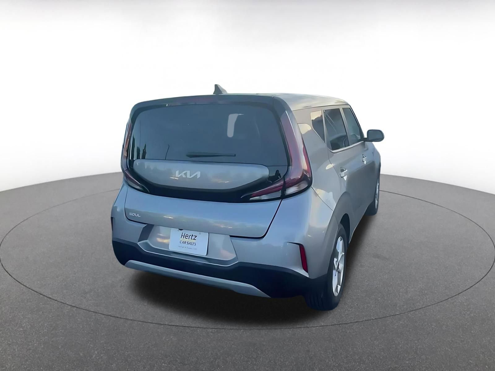 Used 2025 Kia Soul LX w/ LX Technology Package FWD image 14