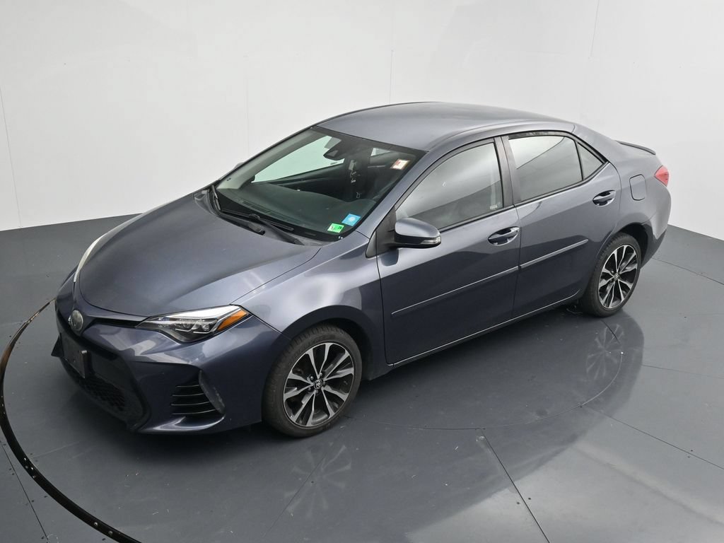 Used 2017 Toyota Corolla SE w/ Carpet Mat Package (TMS) FWD image 18