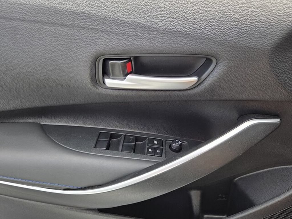 Used 2022 Toyota Corolla SE FWD image 26
