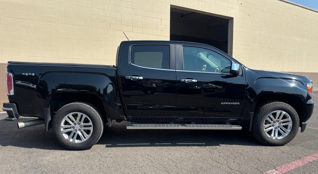 Used 2017 GMC Canyon SLT w/ Driver Alert Package AWD/4WD image 3