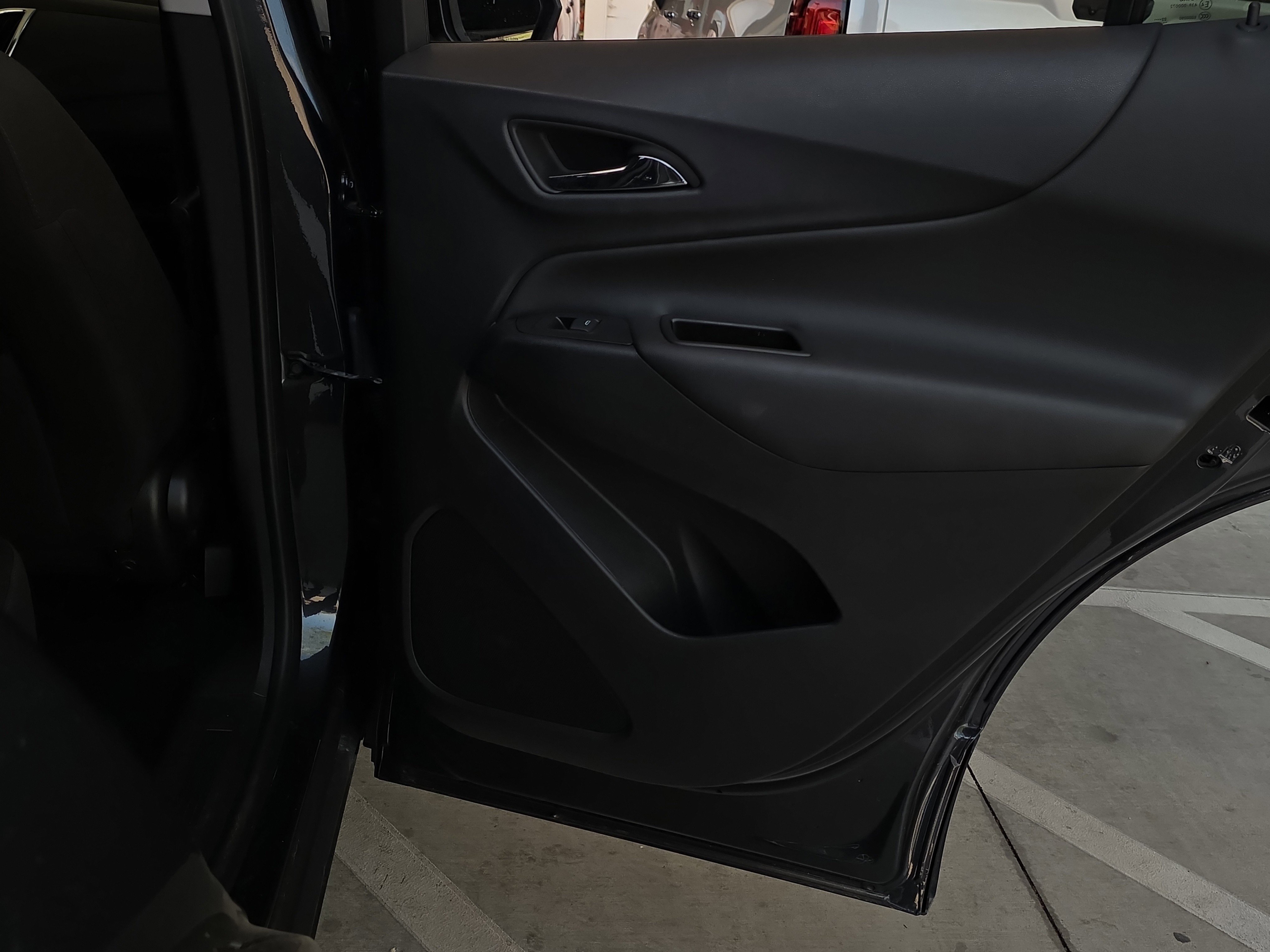 Used 2023 Chevrolet Equinox LT image 18