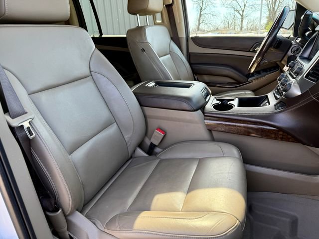 Used 2019 Chevrolet Suburban LT w/ Max Trailering Package image 9