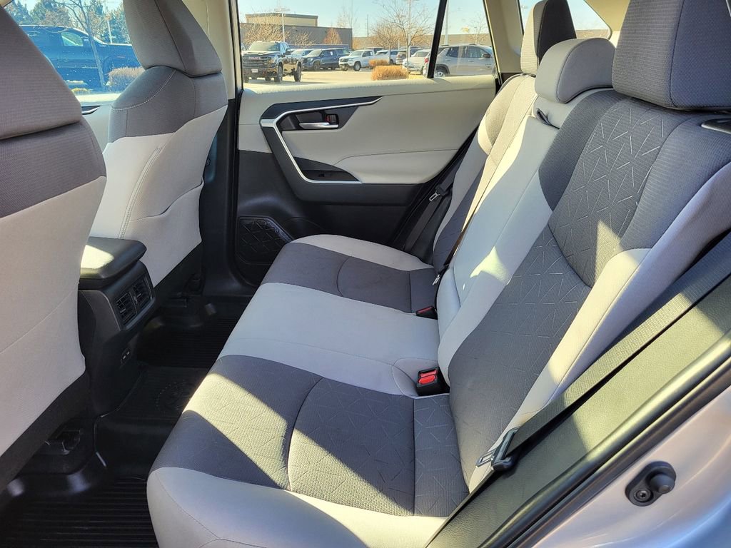 Used 2024 Toyota RAV4 XLE image 5