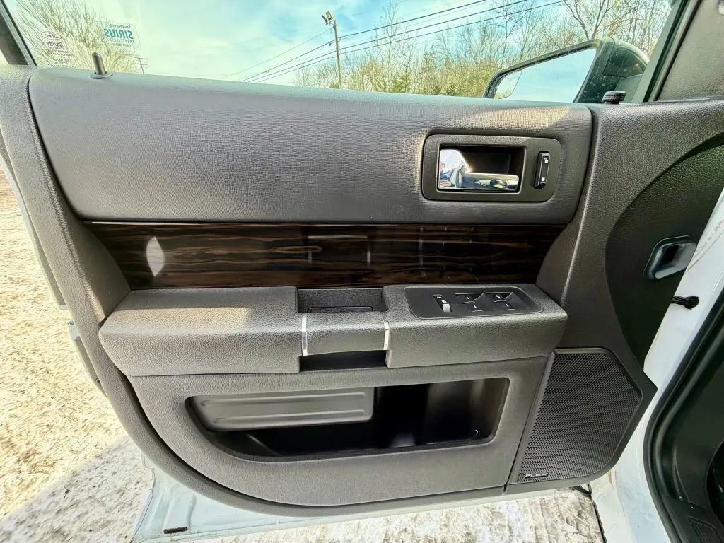 Used 2014 Ford Flex SEL w/ Equipment Group 201A AWD/4WD image 13