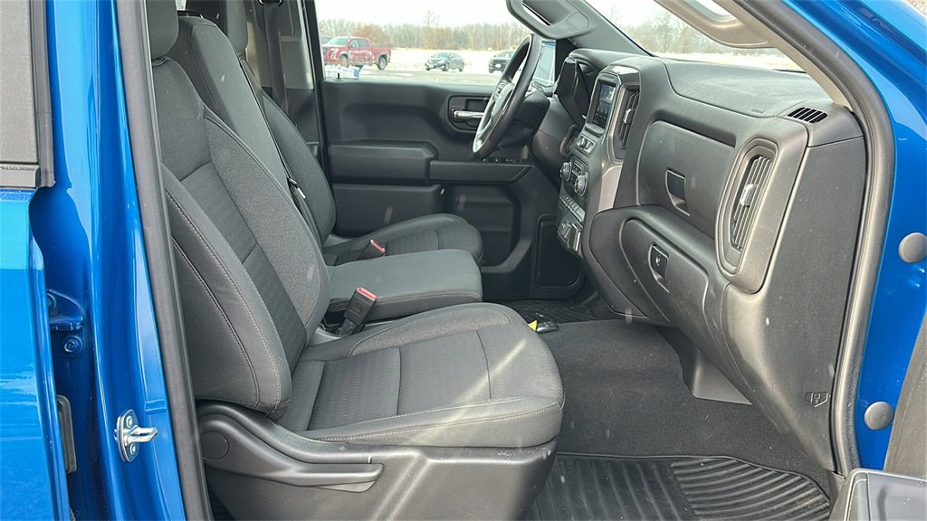 Certified 2023 Chevrolet Silverado 1500 Custom w/ LPO, Dark Essentials Package image 13