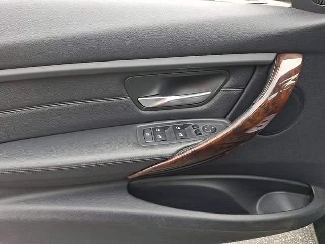 Used 2014 BMW 328i xDrive Sedan AWD/4WD image 12