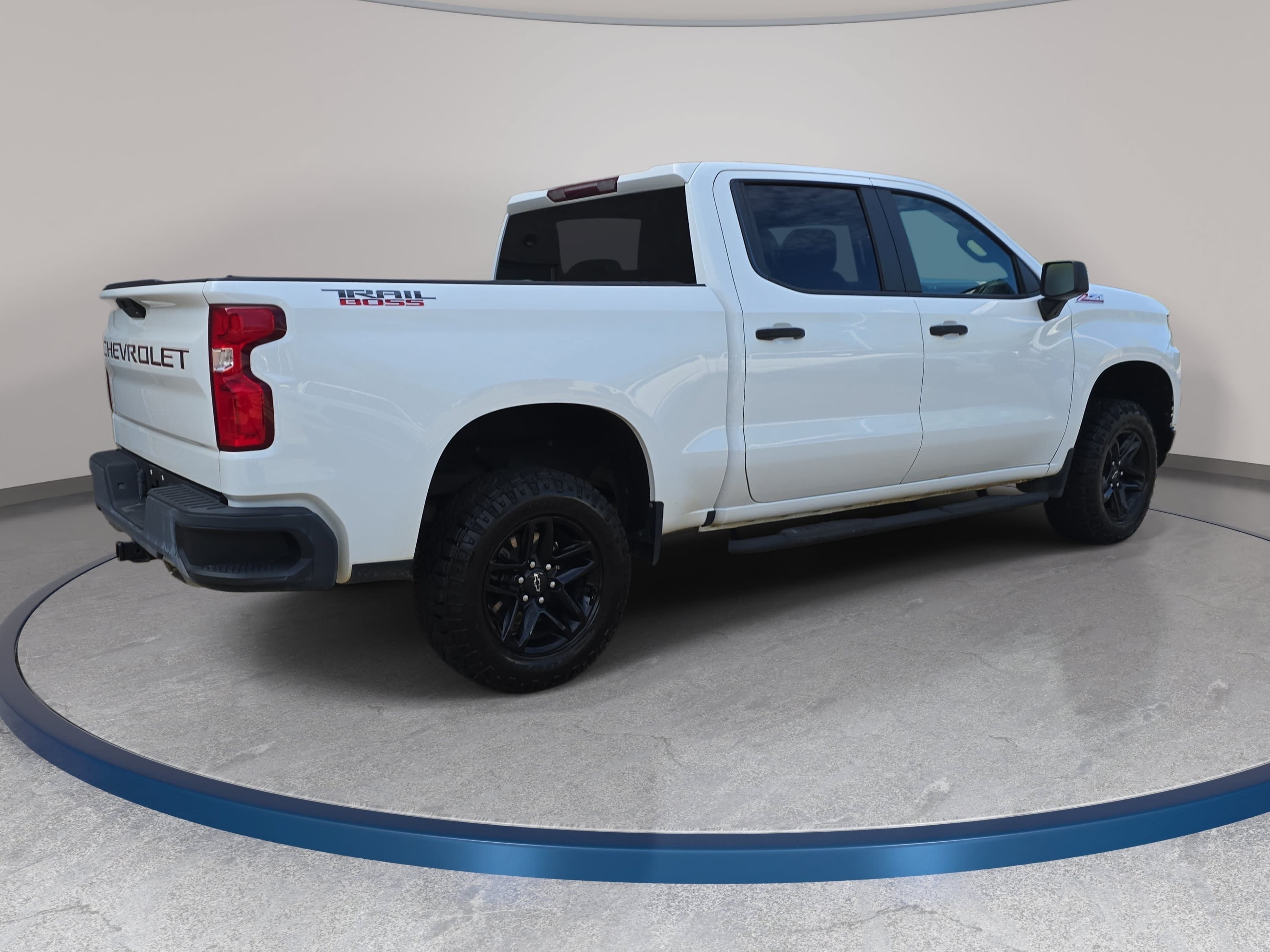 Used 2021 Chevrolet Silverado 1500 Custom Trail Boss AWD/4WD image 5