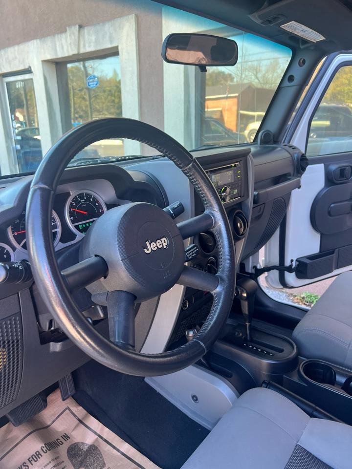 Used 2010 Jeep Wrangler Unlimited Sport image 12