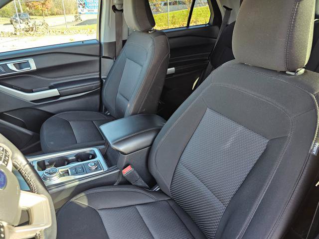 Used 2022 Ford Explorer XLT image 8