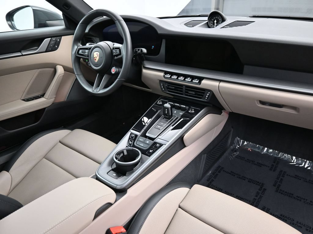 Certified 2025 Porsche 911 Carrera RWD image 23