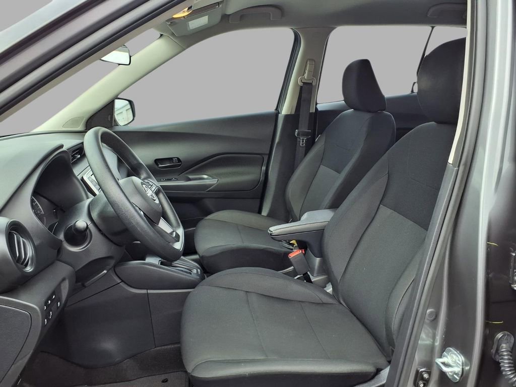 Certified 2025 Nissan Kicks Play S image 21