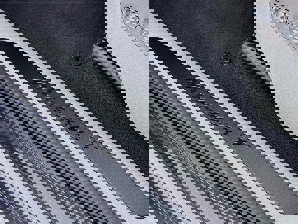 New 2026 Porsche Macan Turbo image 13