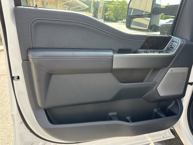 New 2025 Ford F350 Lariat w/ Lariat Ultimate Package image 16