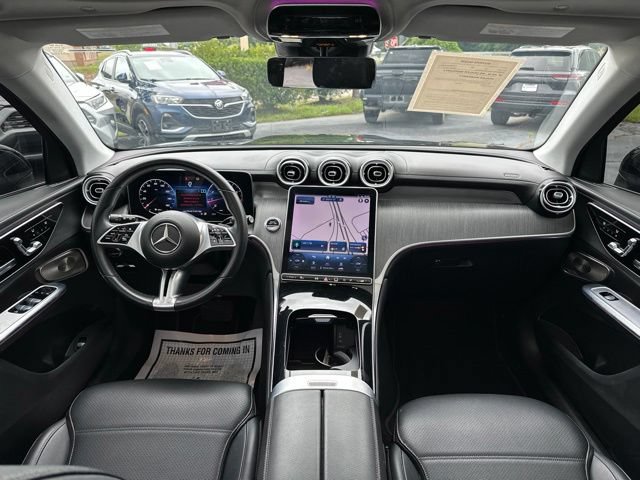 Used 2023 Mercedes-Benz GLC 300 4MATIC image 10
