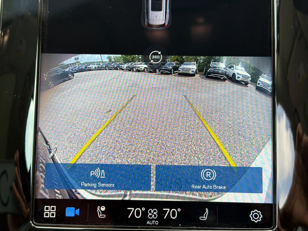 Used 2023 Volvo XC90 B5 Plus w/ Protection Package Premier AWD/4WD image 8