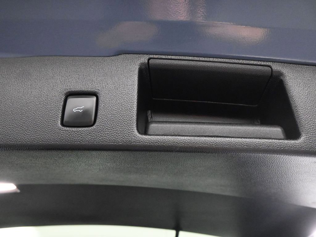 Used 2025 Ford Escape Active image 16