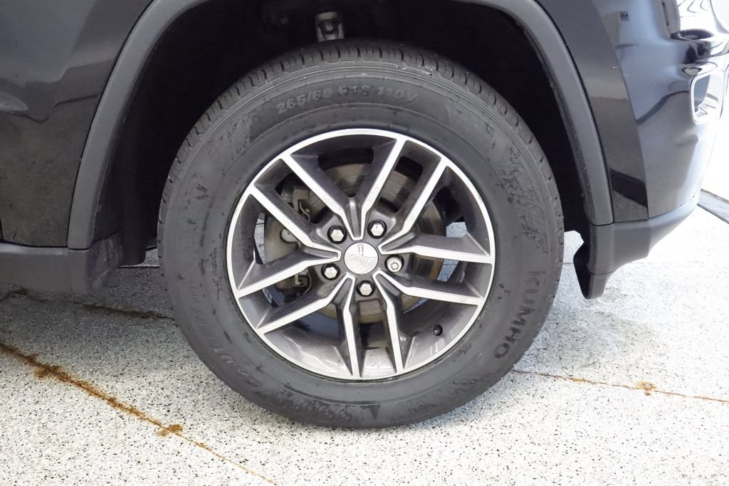 Certified 2018 Jeep Grand Cherokee Limited AWD/4WD image 13