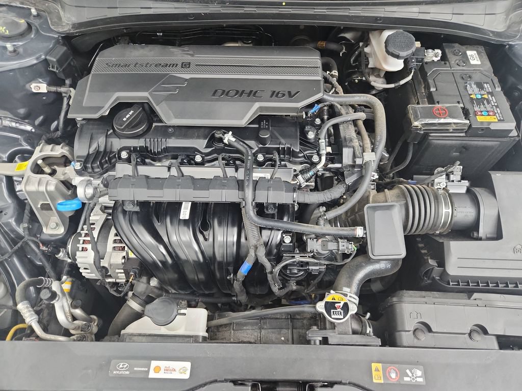Used 2025 Hyundai Elantra Limited FWD image 39