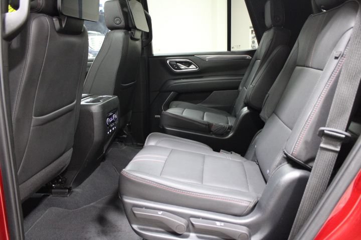 Used 2023 Chevrolet Tahoe RST w/ Luxury Package AWD/4WD image 24
