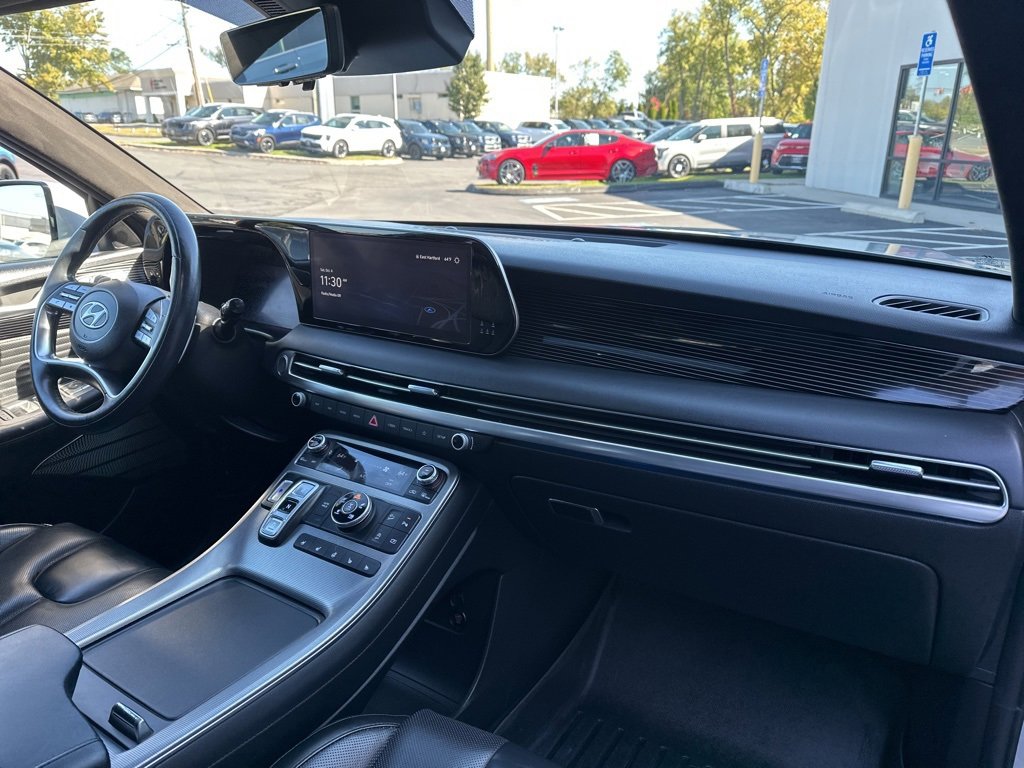 Used 2023 Hyundai Palisade Calligraphy image 15