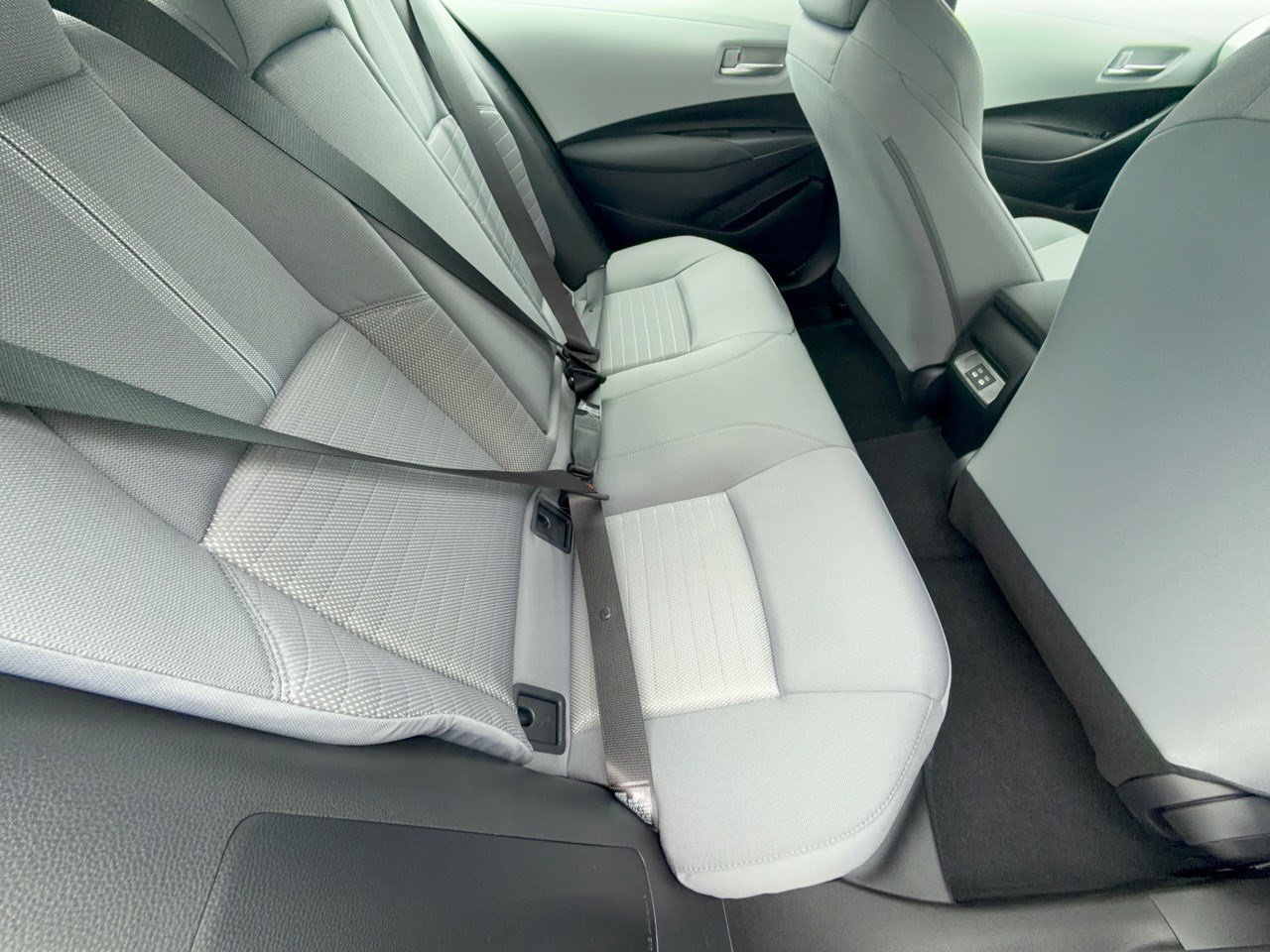 New 2027 Toyota Corolla SE FWD image 30