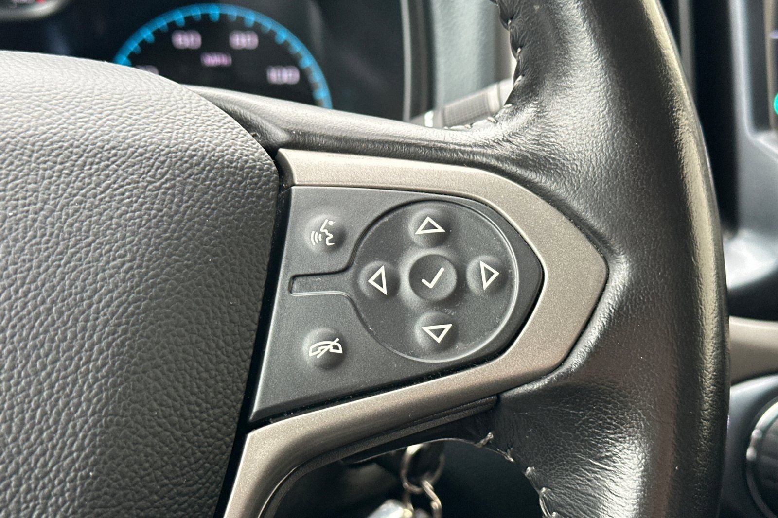 Used 2018 Chevrolet Colorado Z71 w/ Z71 Midnight Edition image 30