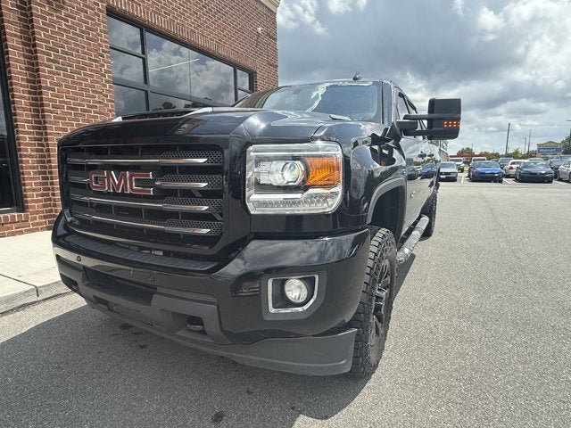 Used 2018 GMC Sierra 2500 SLT w/ Duramax Plus Package AWD/4WD image 10