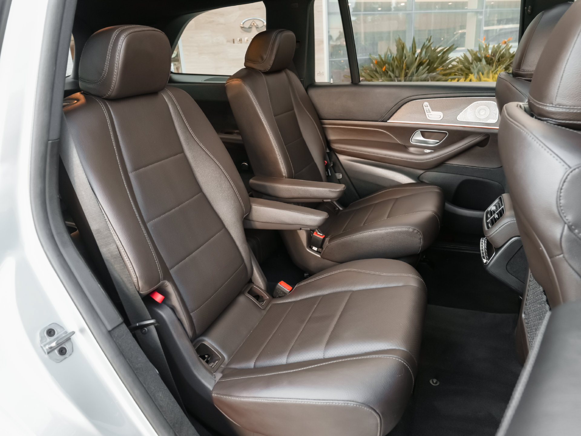 Used 2023 Mercedes-Benz GLS 450 4MATIC image 39