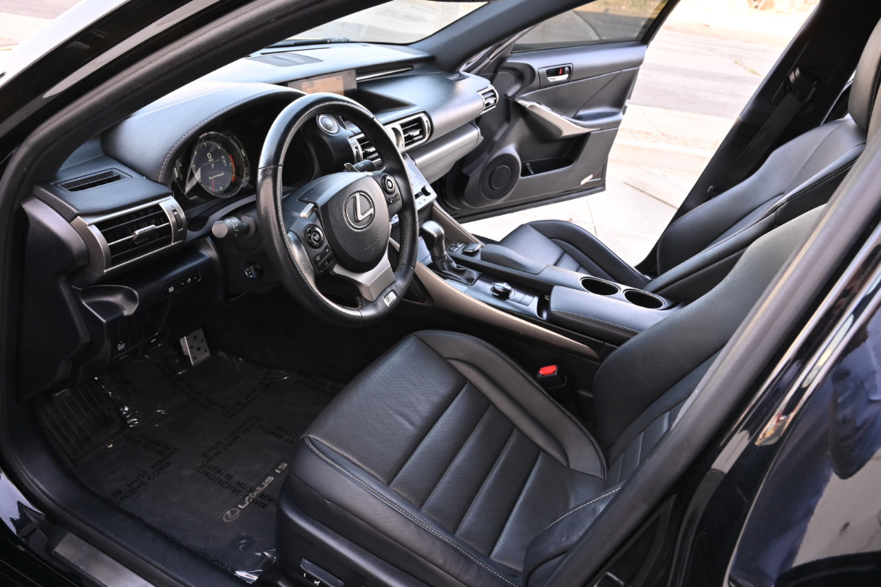 Used 2014 Lexus IS 350 w/ F Sport Package RWD image 11