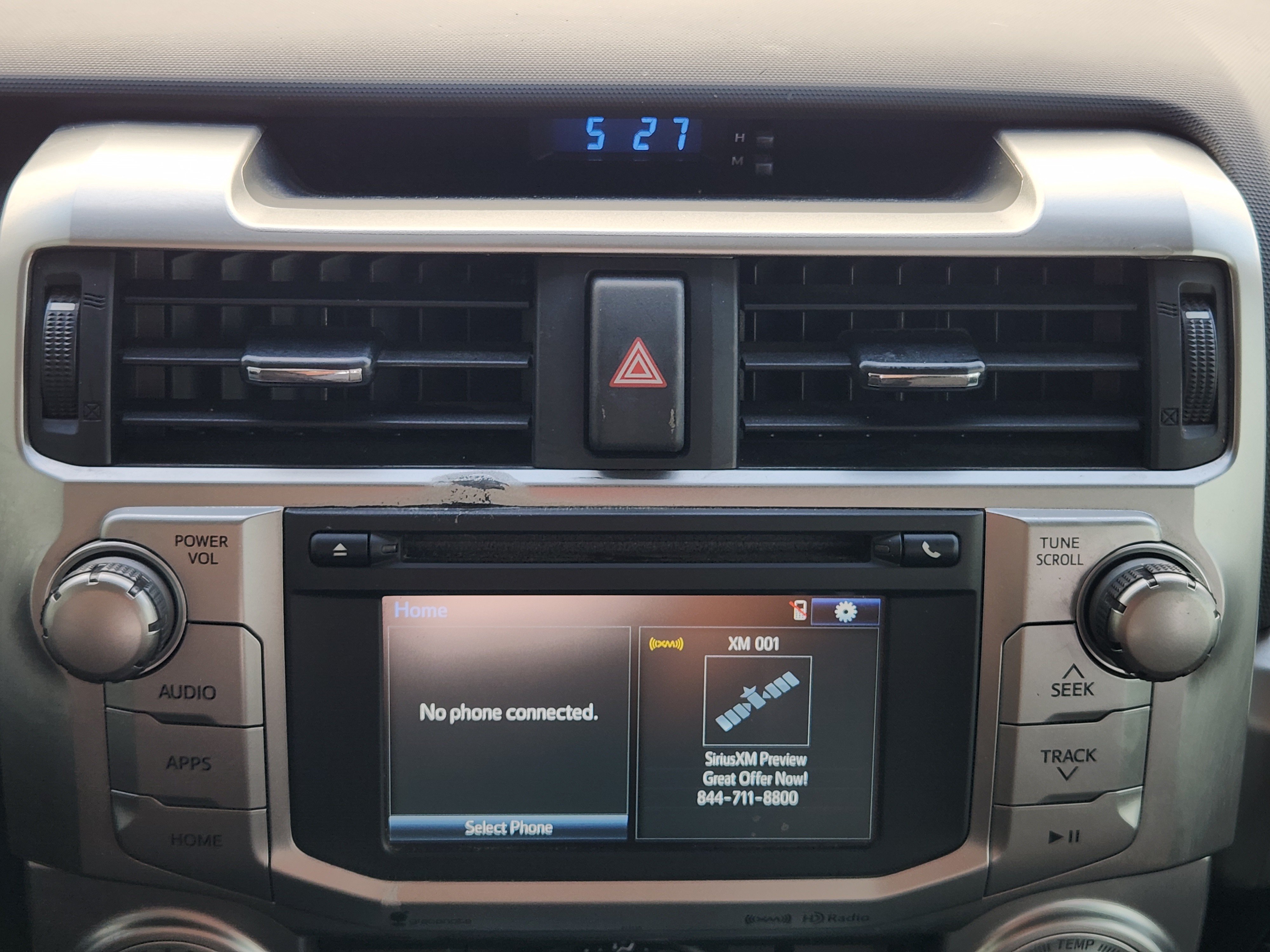 Used 2016 Toyota 4Runner SR5 AWD/4WD image 18