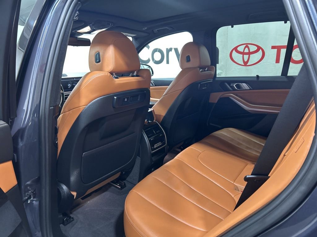 Used 2021 BMW X5 xDrive40i w/ M Sport Package image 19