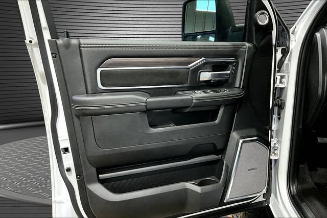 Used 2025 RAM 2500 Laramie AWD/4WD image 20