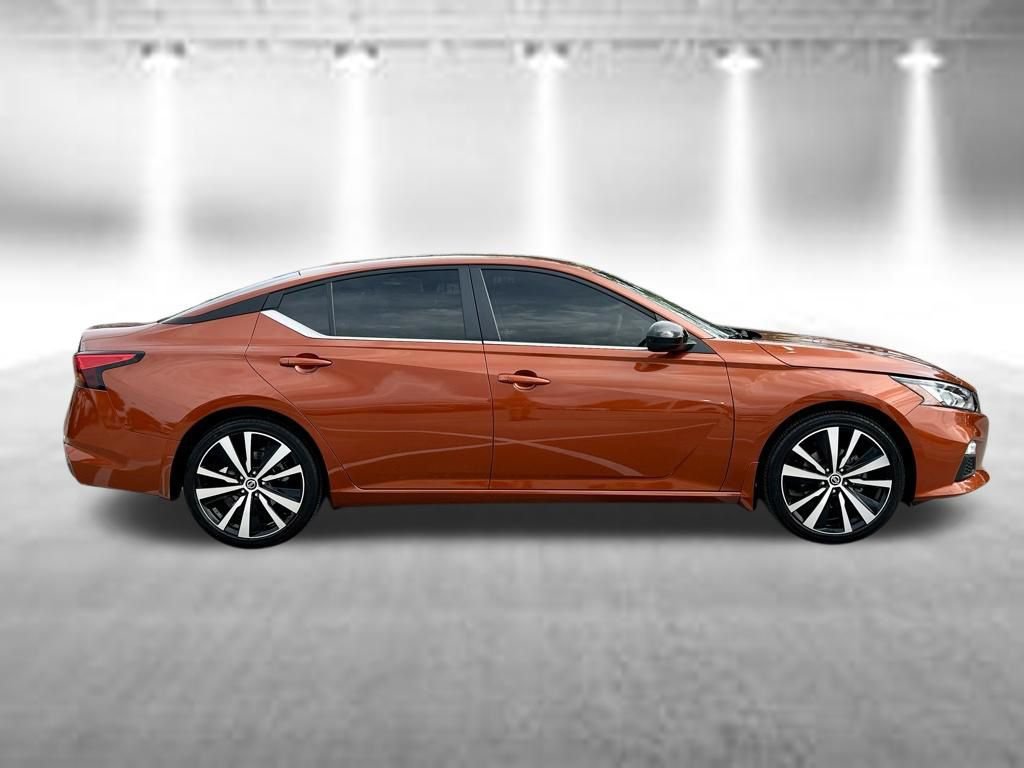 Certified 2021 Nissan Altima 2.5 SR FWD image 5