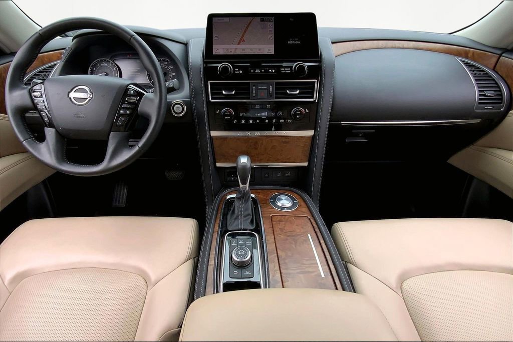 Used 2024 Nissan Armada SL w/ Captain's Chairs Package image 7