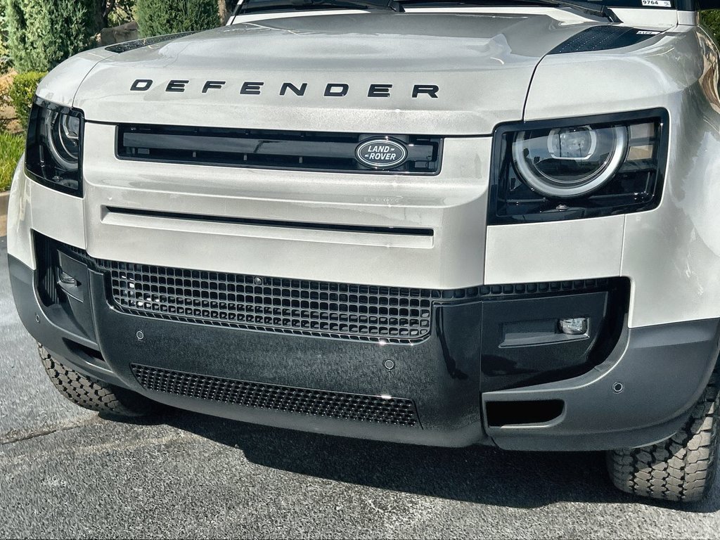New 2026 Land Rover Defender 110 S AWD/4WD image 9