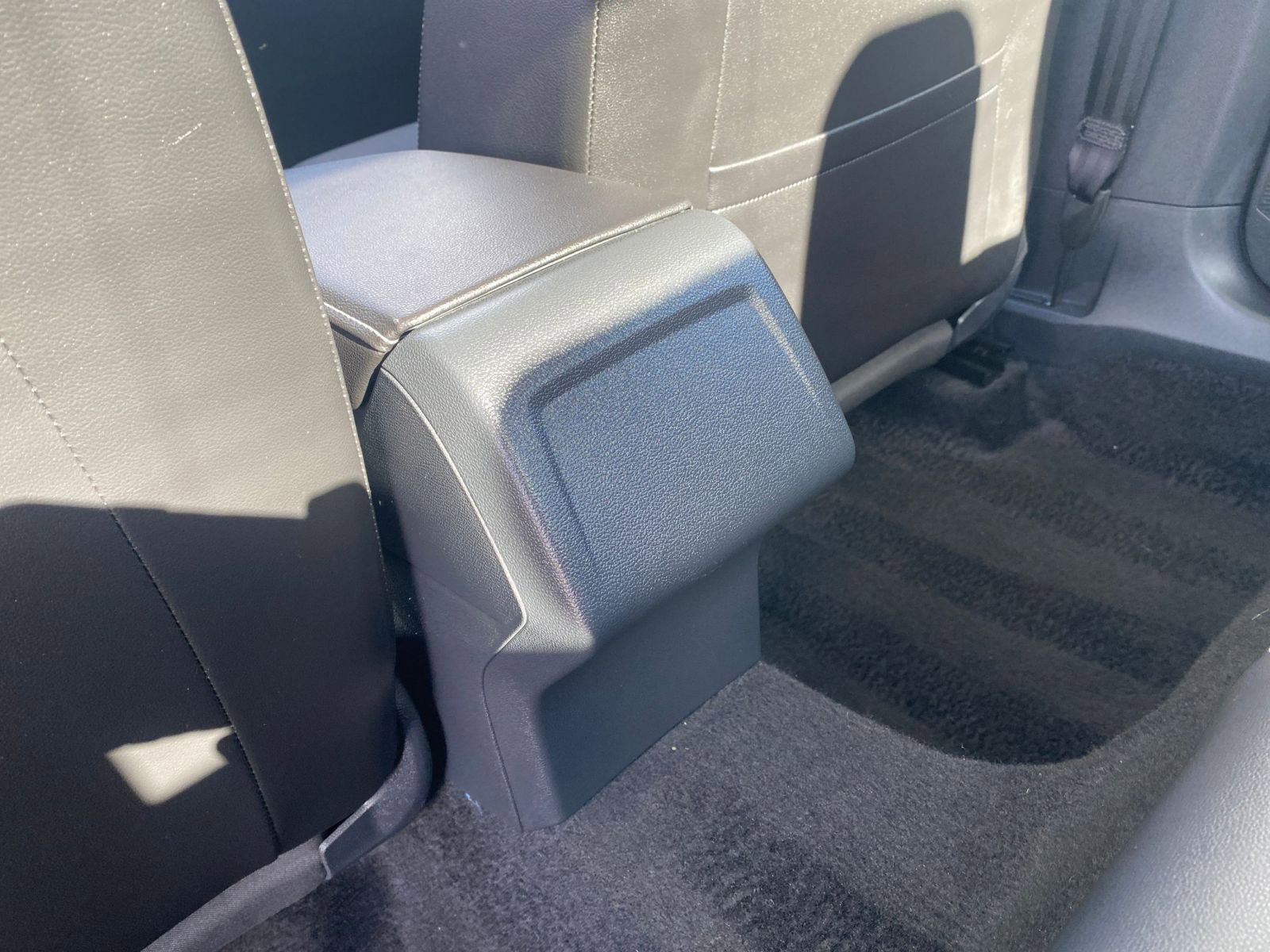 Used 2025 Volkswagen Jetta SE image 24