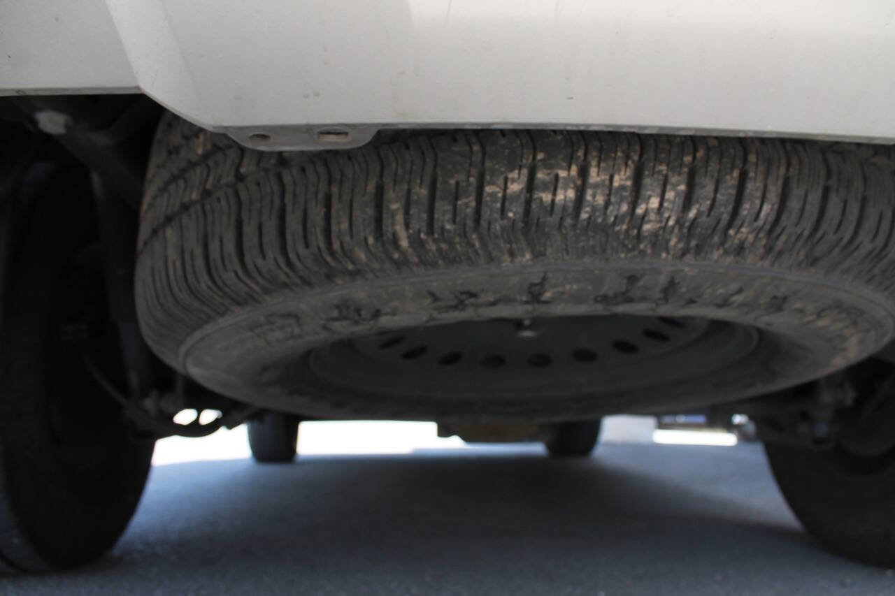 Used 2007 GMC Yukon SLE RWD image 14