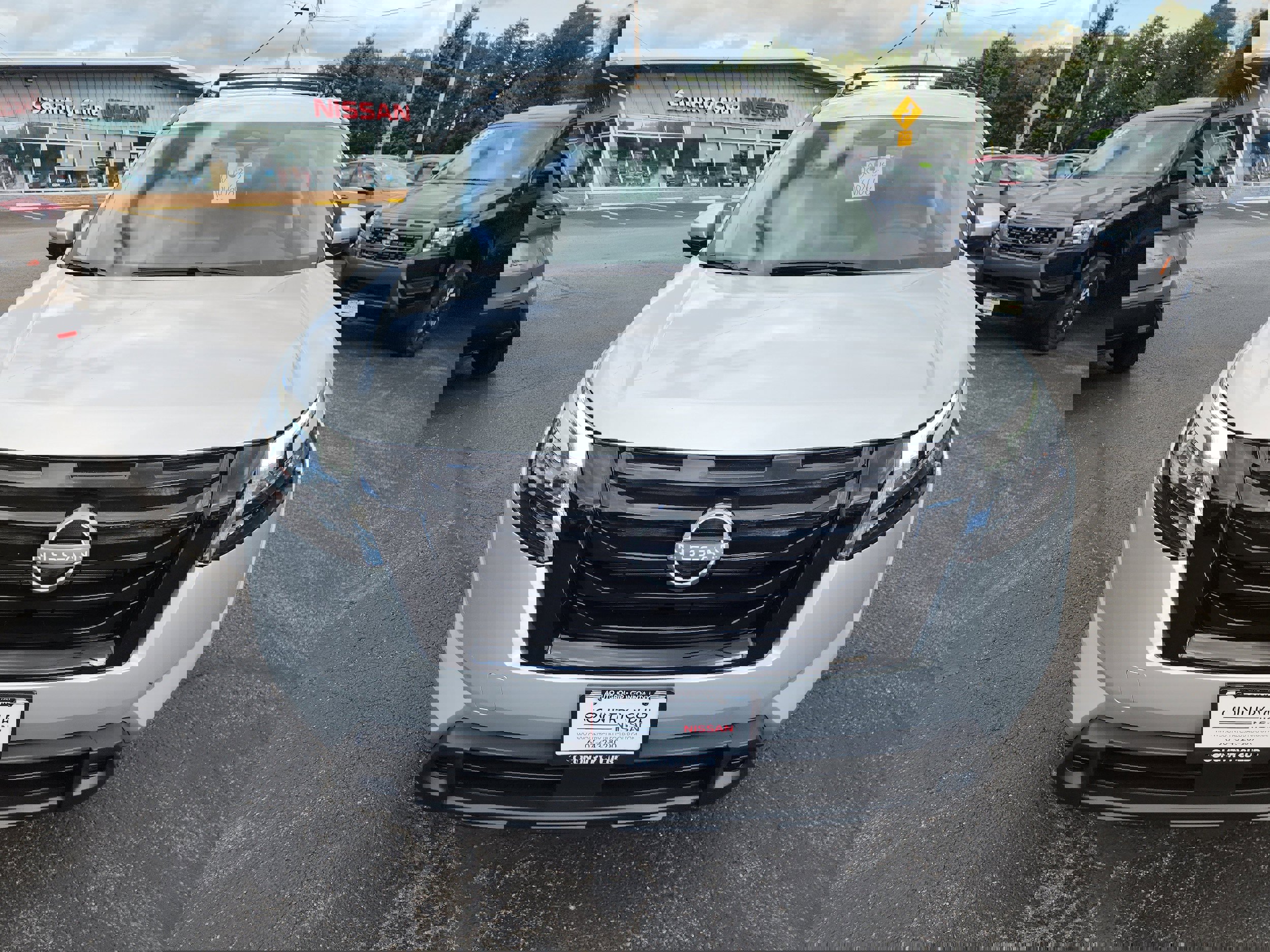 New 2025 Nissan Pathfinder SV w/ Black Appearance Package image 3