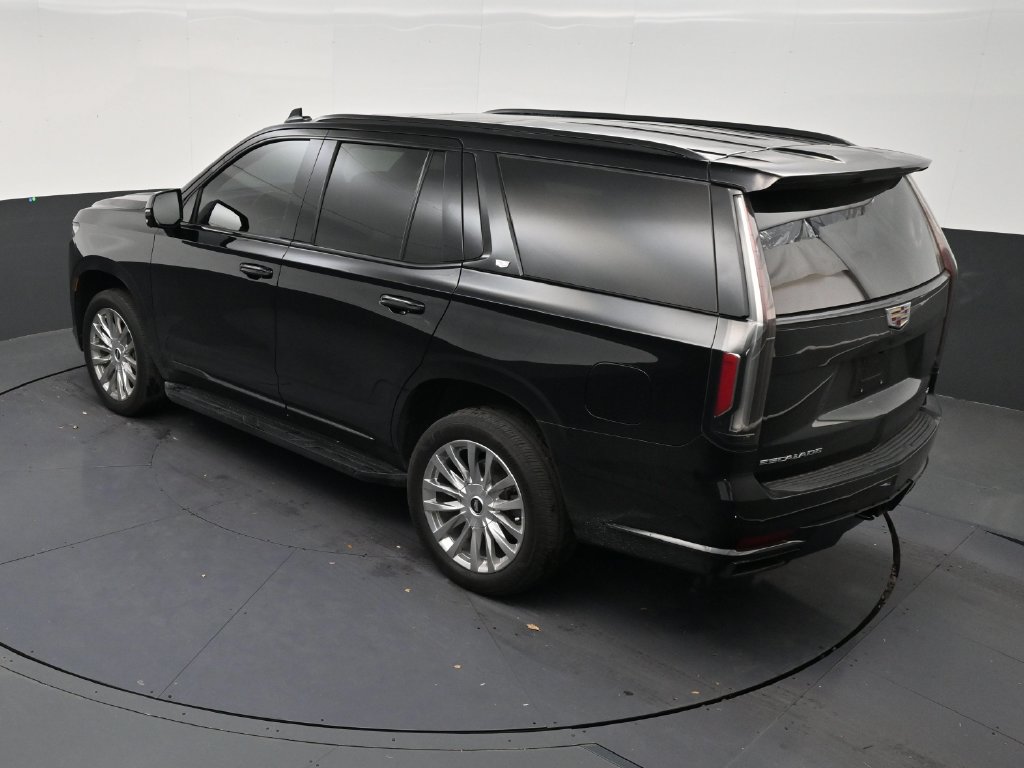 Used 2023 Cadillac Escalade Premium Luxury AWD/4WD image 13