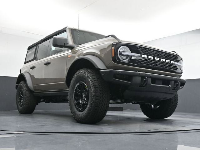 New 2026 Ford Bronco Badlands AWD/4WD image 24