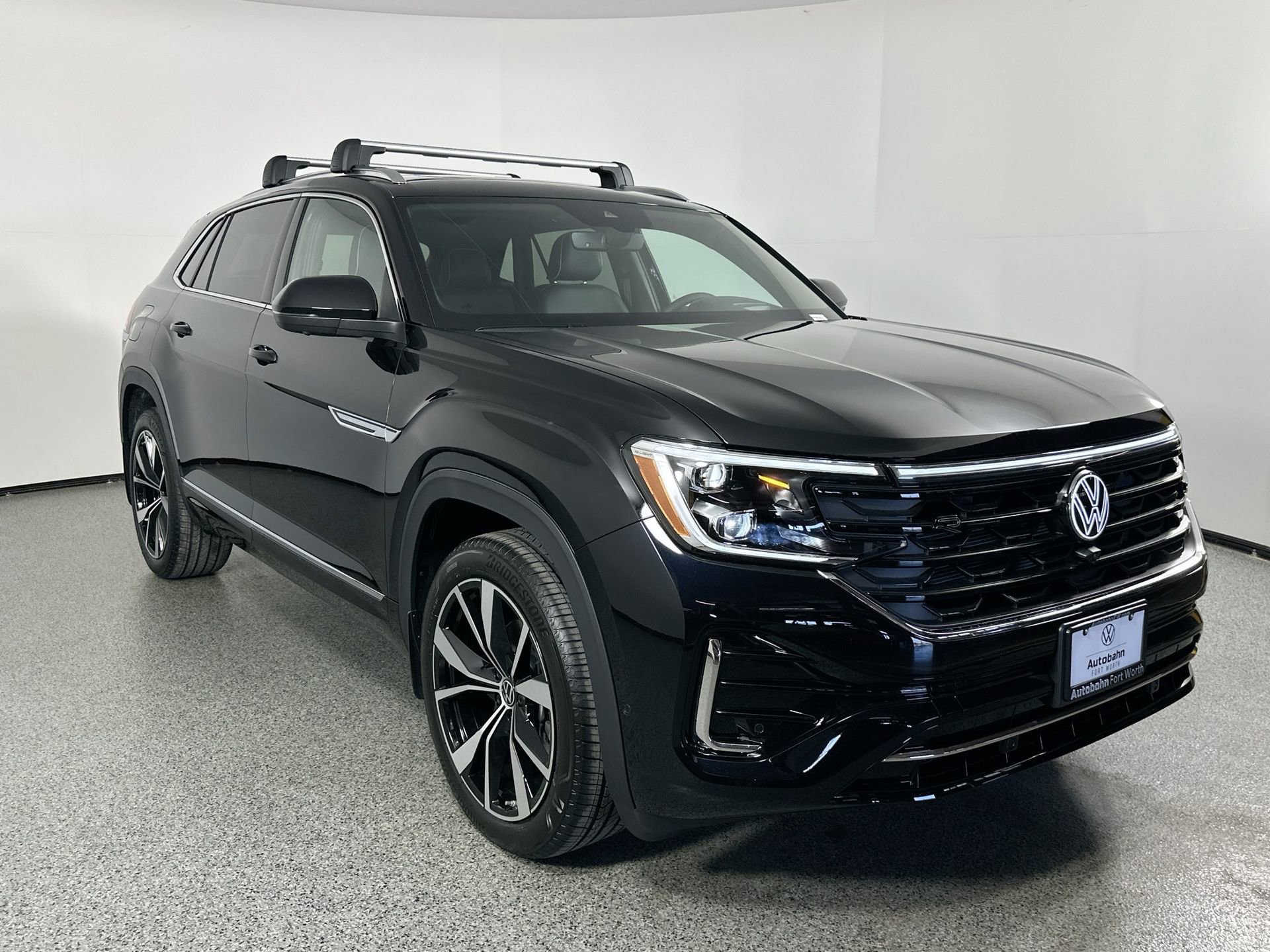 New 2026 Volkswagen Atlas Cross Sport SEL Premium R-Line image 3