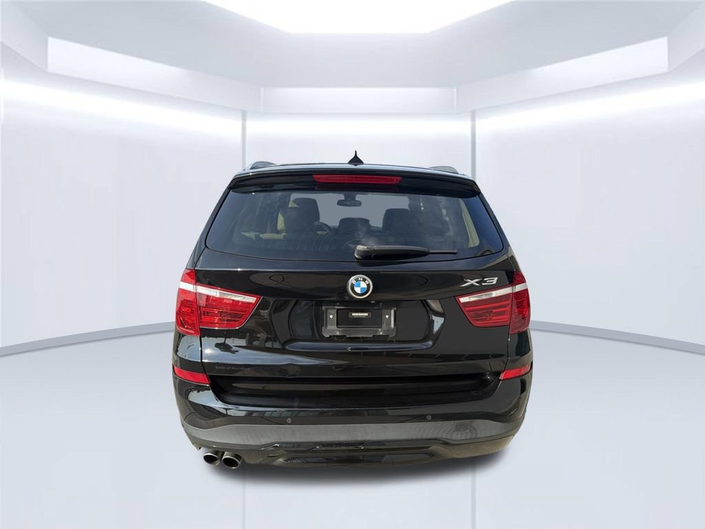 Used 2017 BMW X3 sDrive28i RWD image 5