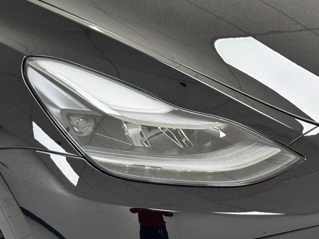 Used 2024 Tesla Model Y Long Range image 33