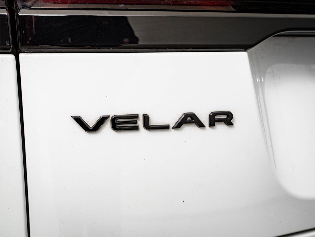 Used 2023 Land Rover Range Rover Velar R-Dynamic S image 18